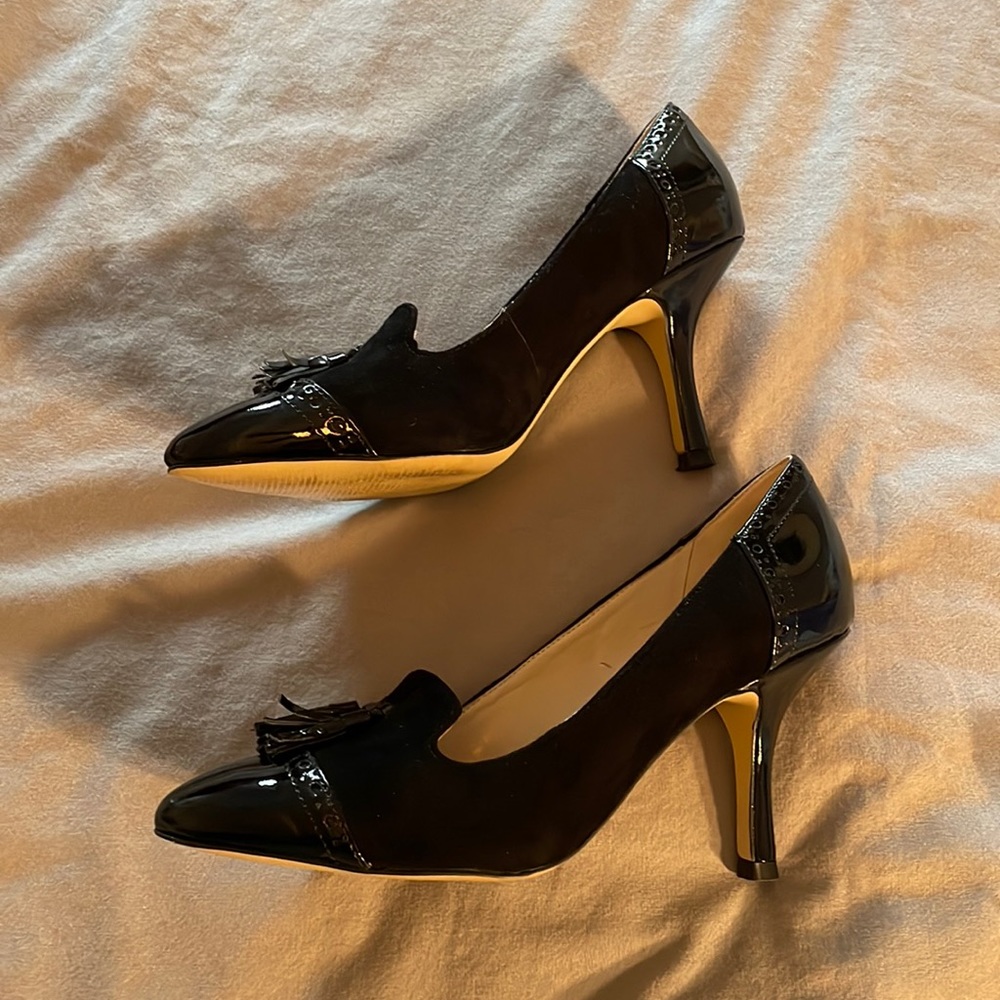 Anne Klein black suede and patent leather spectator 3” heels with tassels, 7M